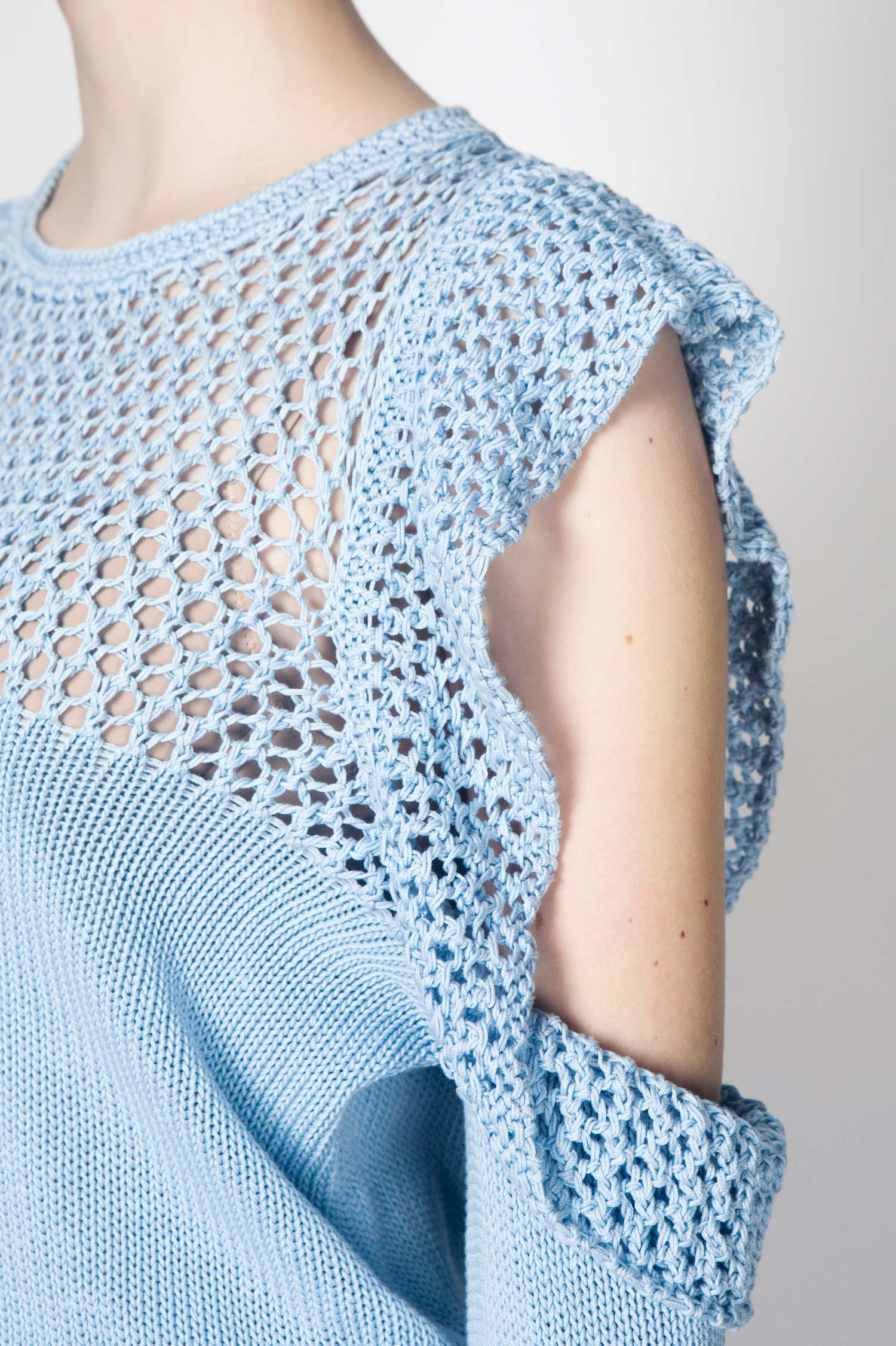 Cut-out Sweater with Elongated Sleeves - Image 4