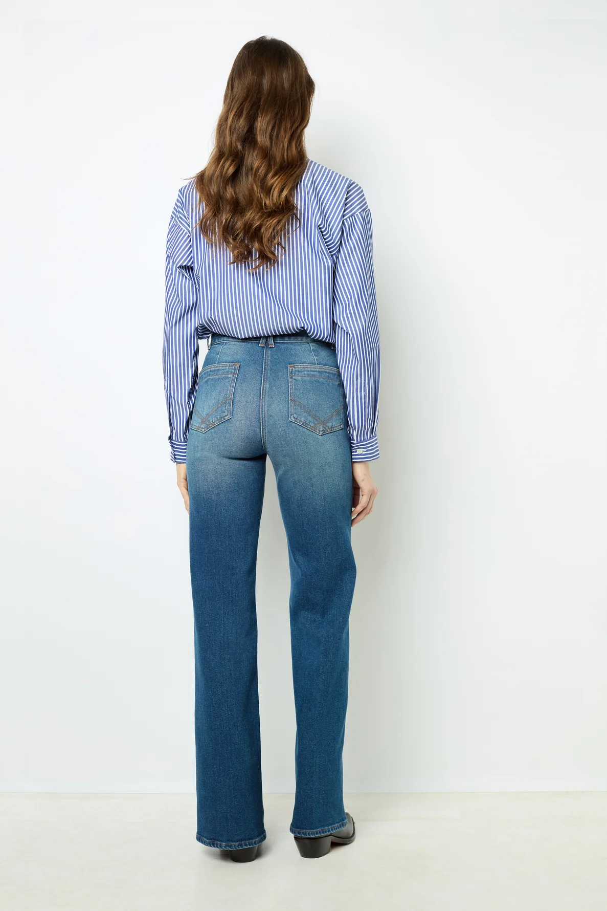 Jean Dap15a311 Universe - Image 4