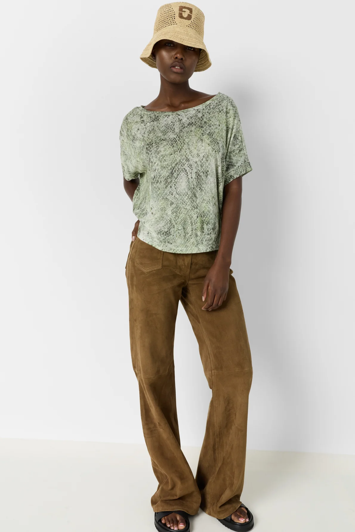 Women Oversized T-Shirt 100 Percent Cotton Jersey - Khaki-Green - Image 8
