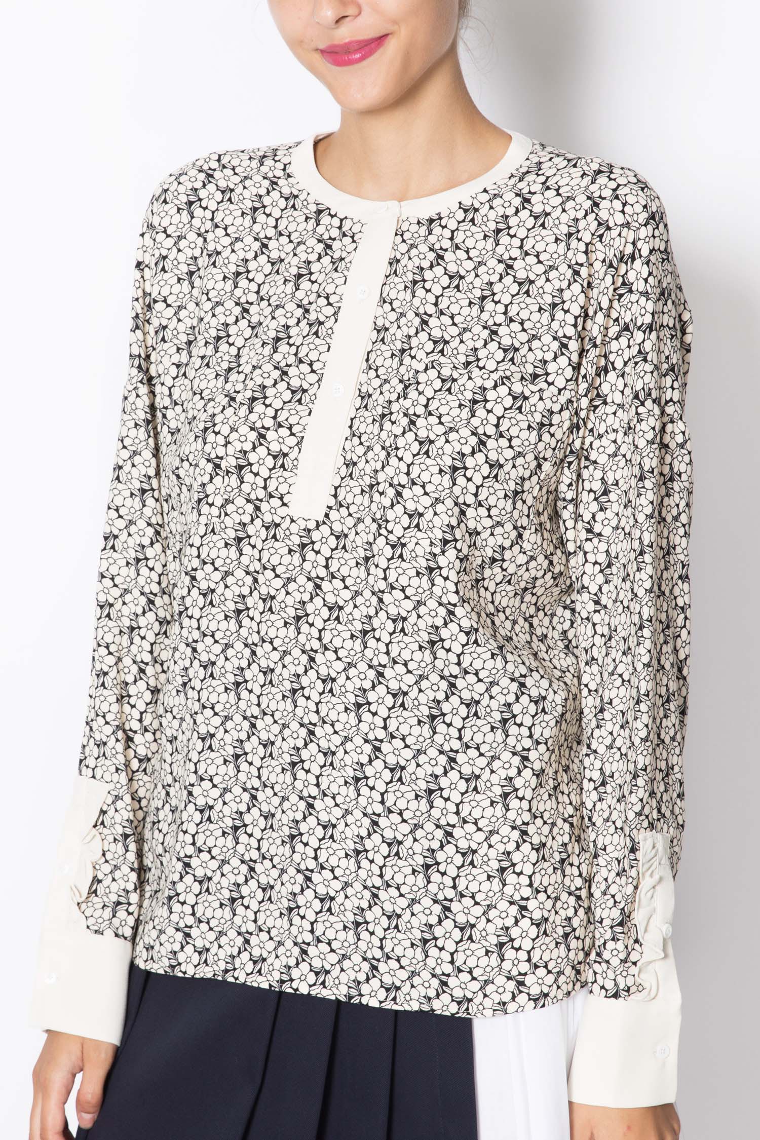 Long Sleeved Contrast Blouse - Image 4