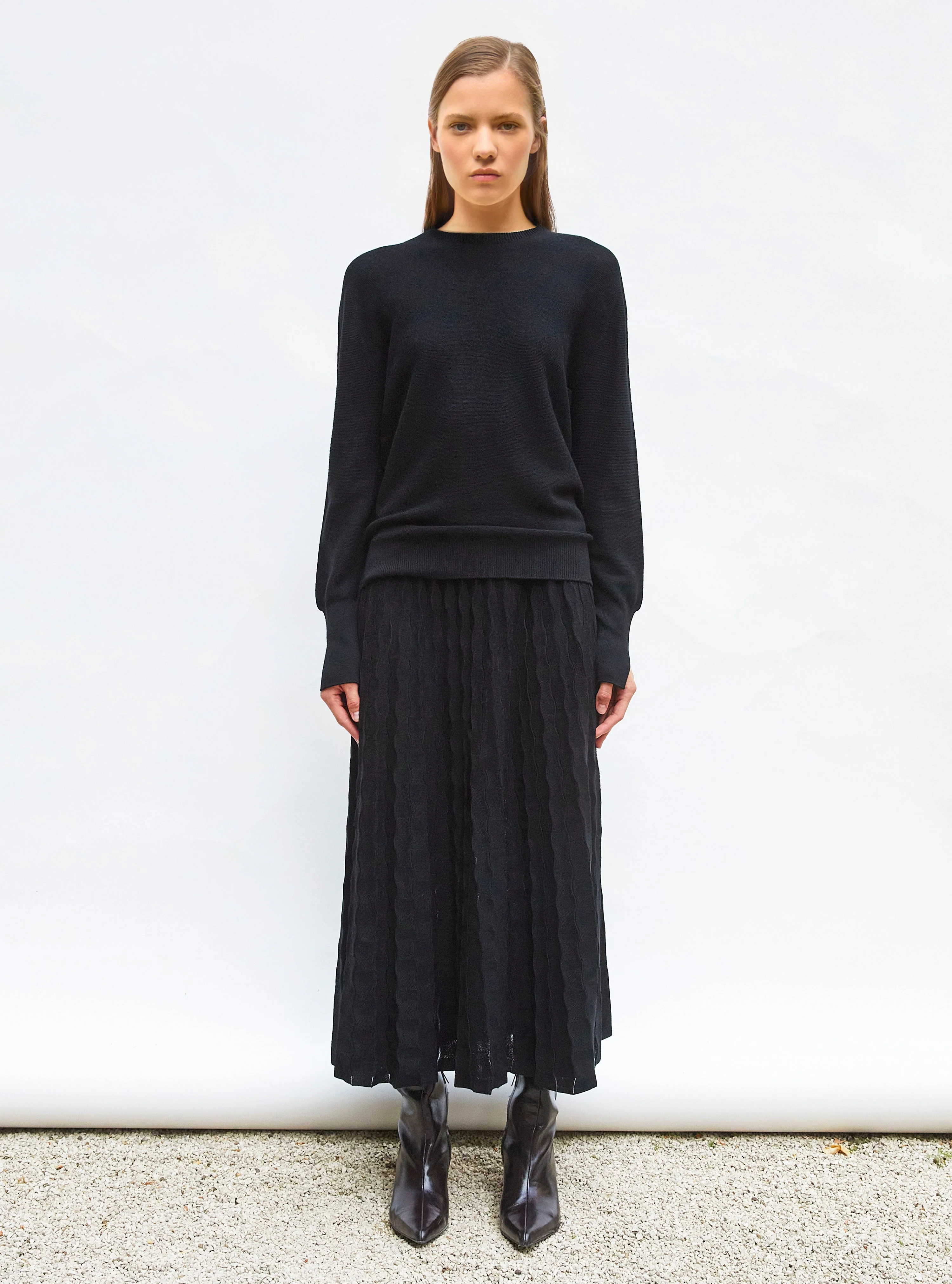 Skirt Delicate Deep-Black