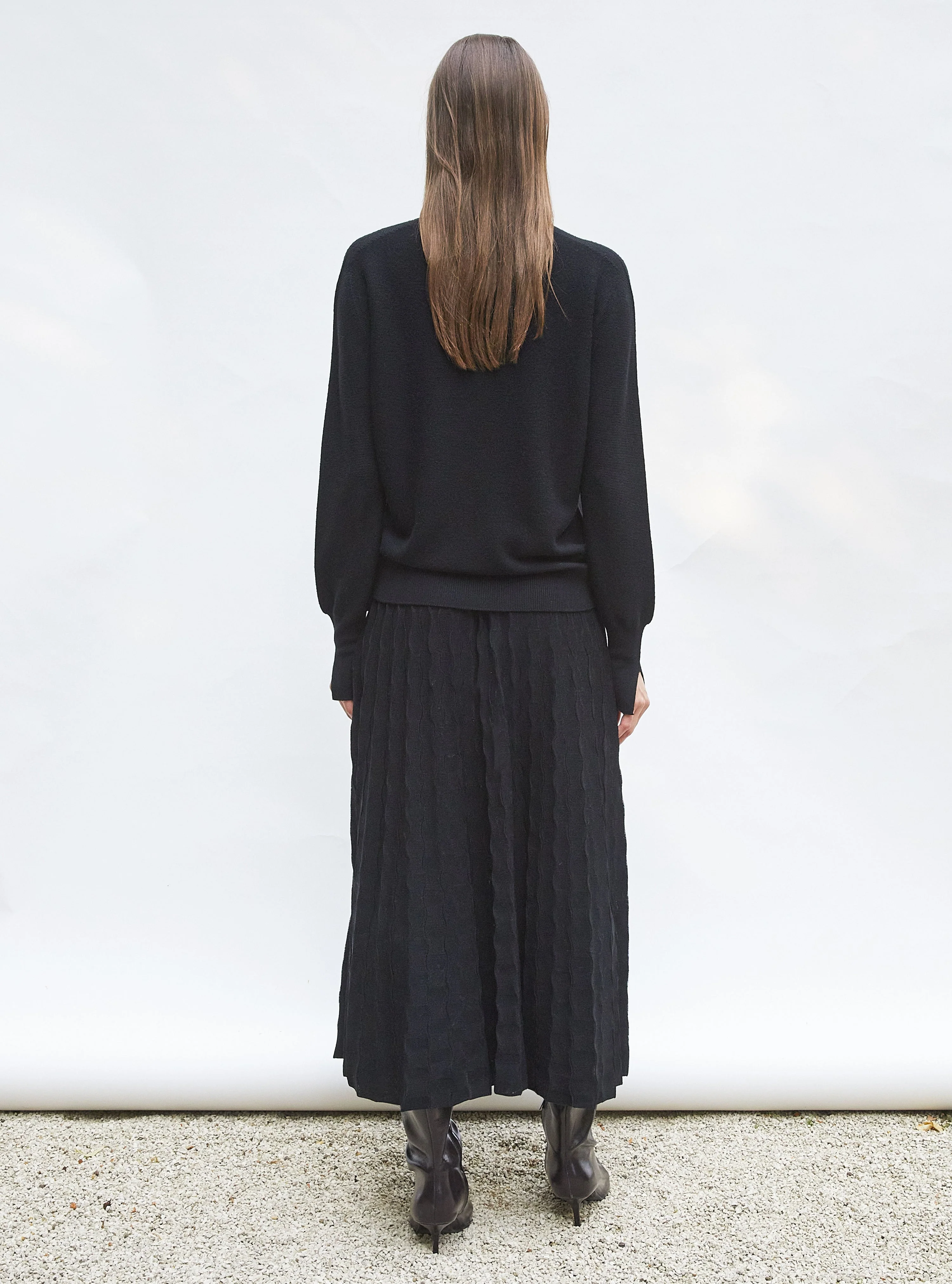 Skirt Delicate Deep-Black - Image 4